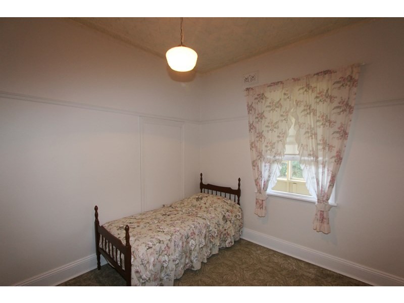 16 George Street, Goulburn NSW 2580