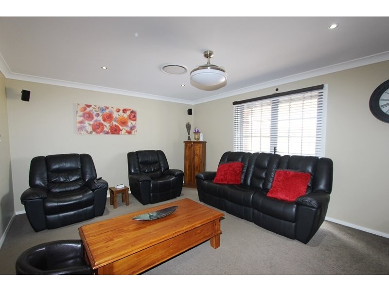 22 Racecourse Drive, Goulburn NSW 2580