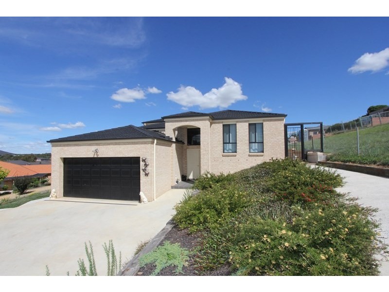 2 Thomas Place, Goulburn NSW 2580