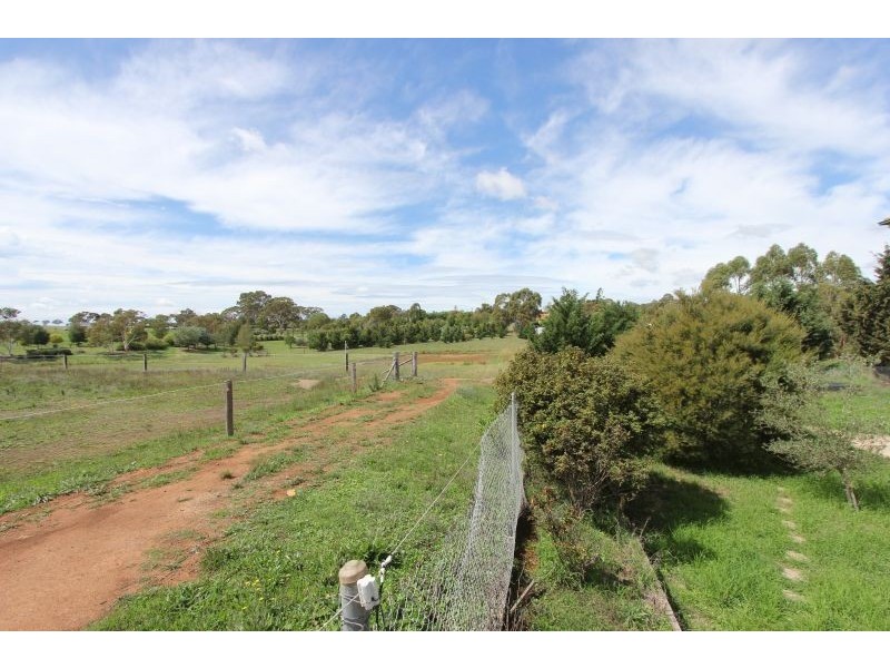 16 Run-O-Waters Drive, Goulburn NSW 2580