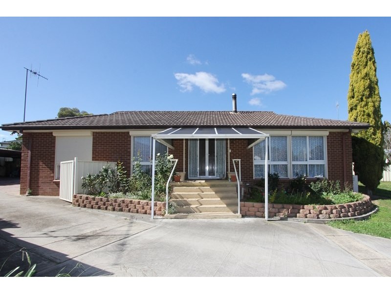 1 Yarrowlow Street, Goulburn NSW 2580