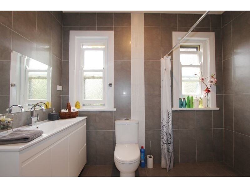 79 Clinton Street, Goulburn NSW 2580