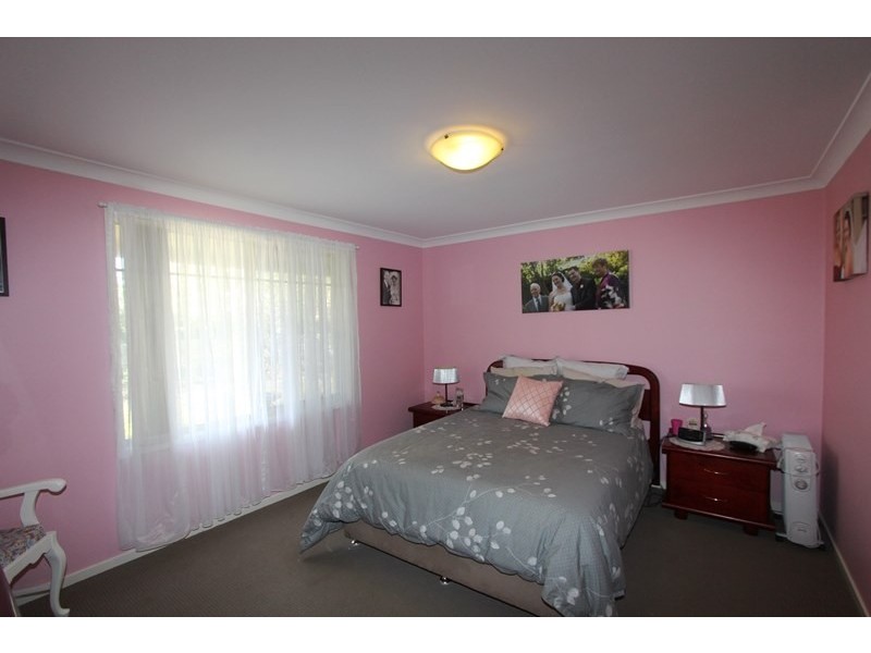 6 Brennan Drive, Goulburn NSW 2580