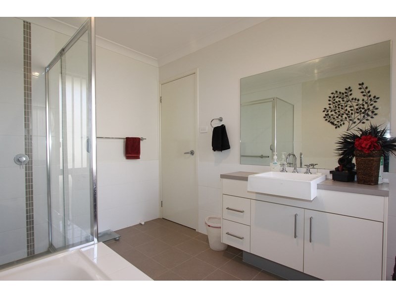 6 Brennan Drive, Goulburn NSW 2580