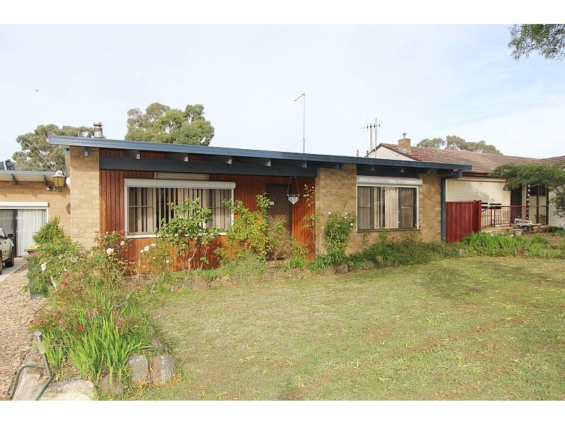 15 Emmerson Street, Goulburn NSW 2580