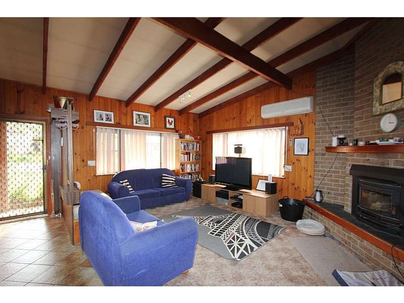 15 Emmerson Street, Goulburn NSW 2580