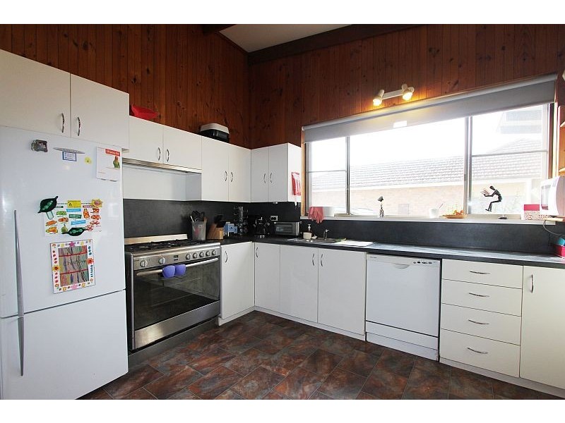 15 Emmerson Street, Goulburn NSW 2580