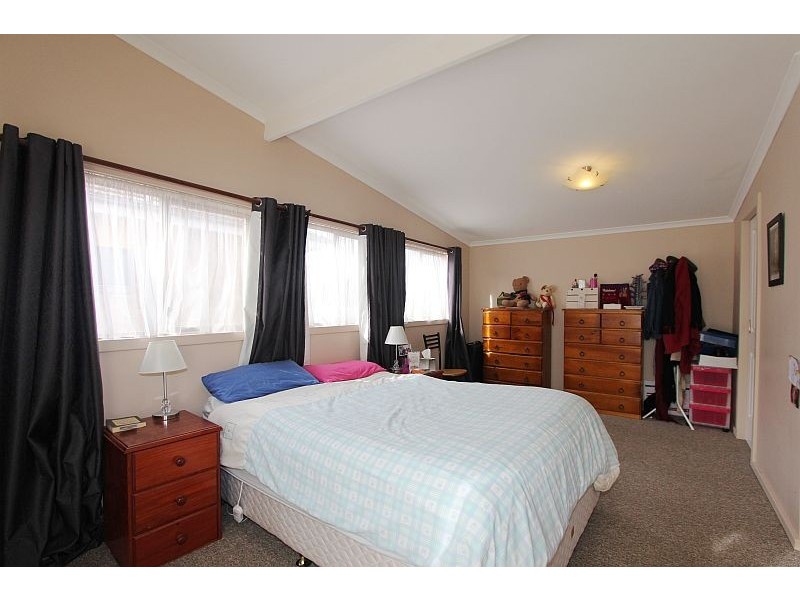 15 Emmerson Street, Goulburn NSW 2580