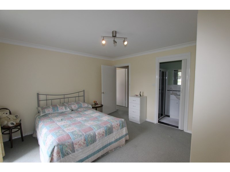21a Chantilly Court, Goulburn NSW 2580