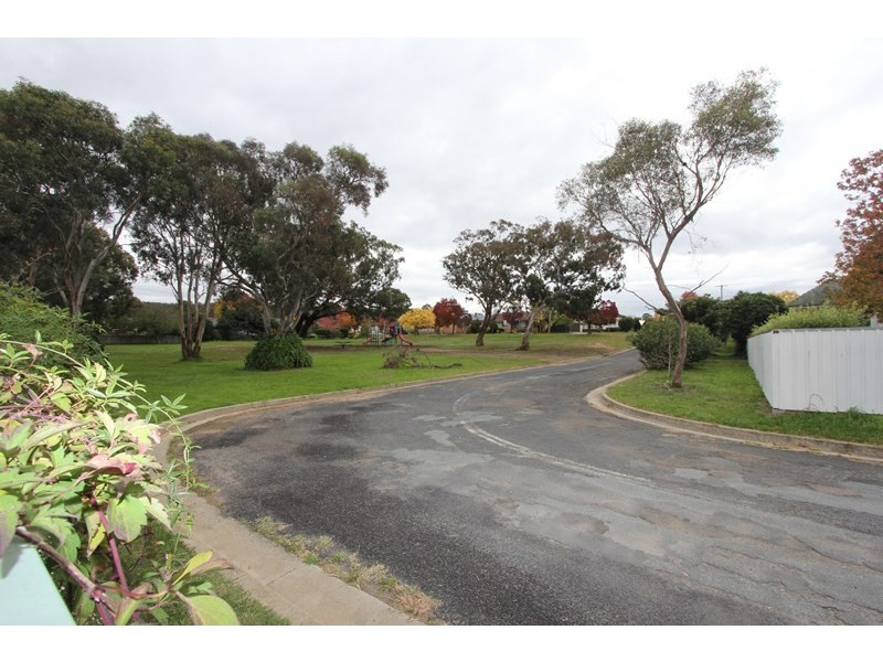 21a Chantilly Court, Goulburn NSW 2580
