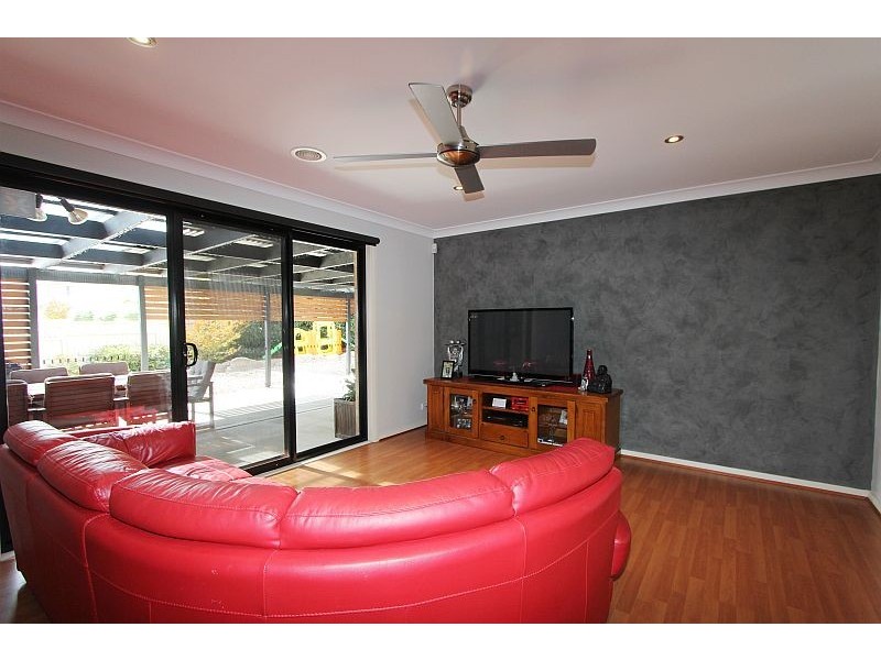 5 Rossi Place, Goulburn NSW 2580