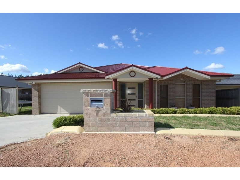 7 Clancy Place, Goulburn NSW 2580