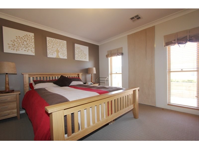 7 Clancy Place, Goulburn NSW 2580
