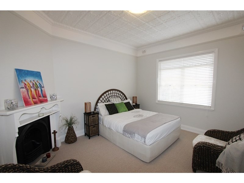 10 Upper Sterne Street, Goulburn NSW 2580