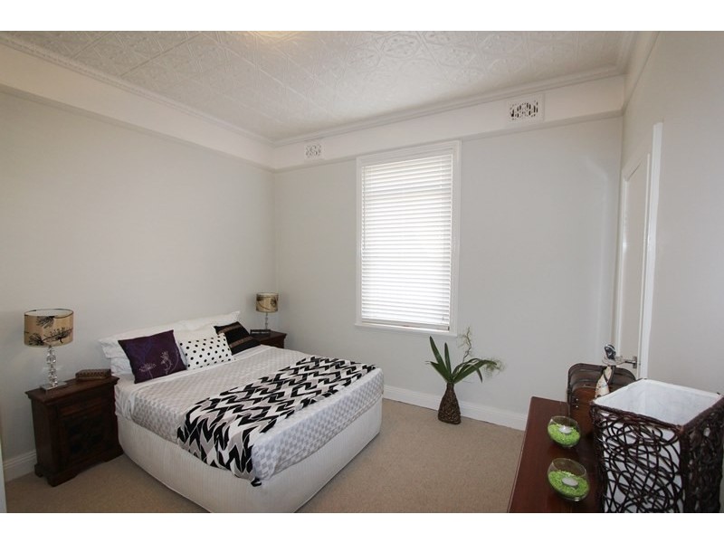 10 Upper Sterne Street, Goulburn NSW 2580