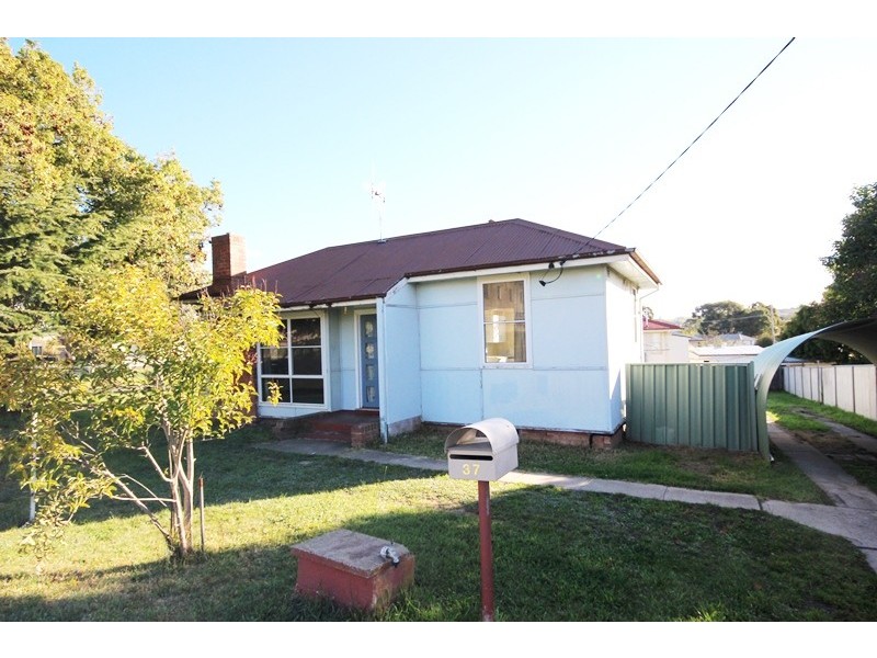 37 Hill Street, Goulburn NSW 2580