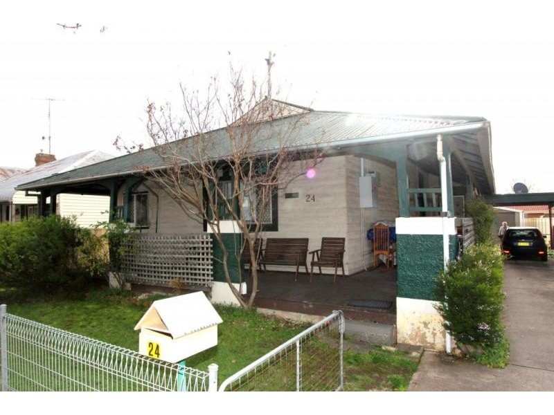 24 Lagoon Street, Goulburn NSW 2580