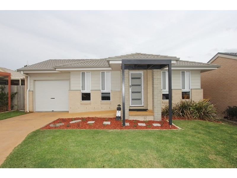 9 Spadacini Place, Goulburn NSW 2580