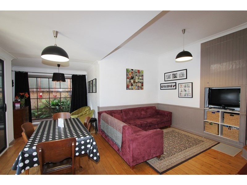 2 Victoria Parade, Goulburn NSW 2580