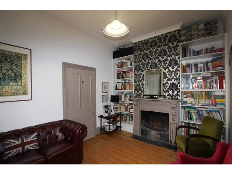 2 Victoria Parade, Goulburn NSW 2580