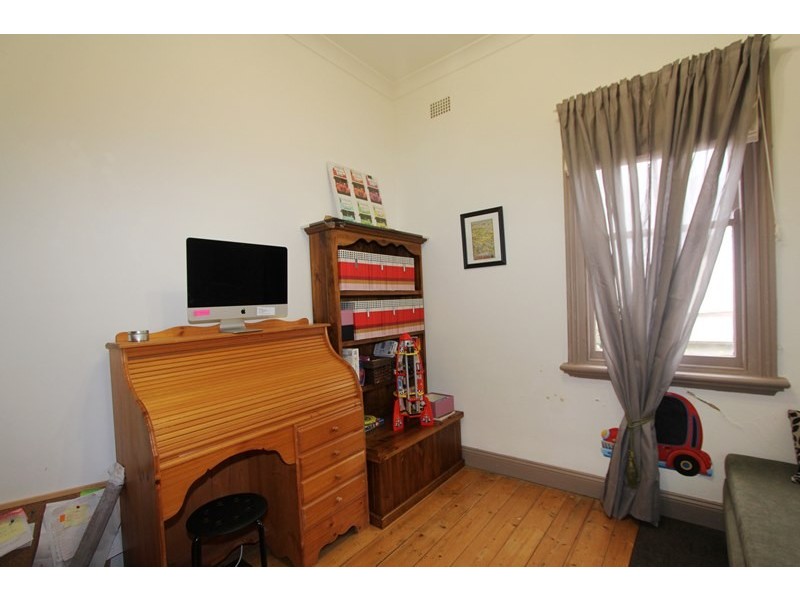 2 Victoria Parade, Goulburn NSW 2580