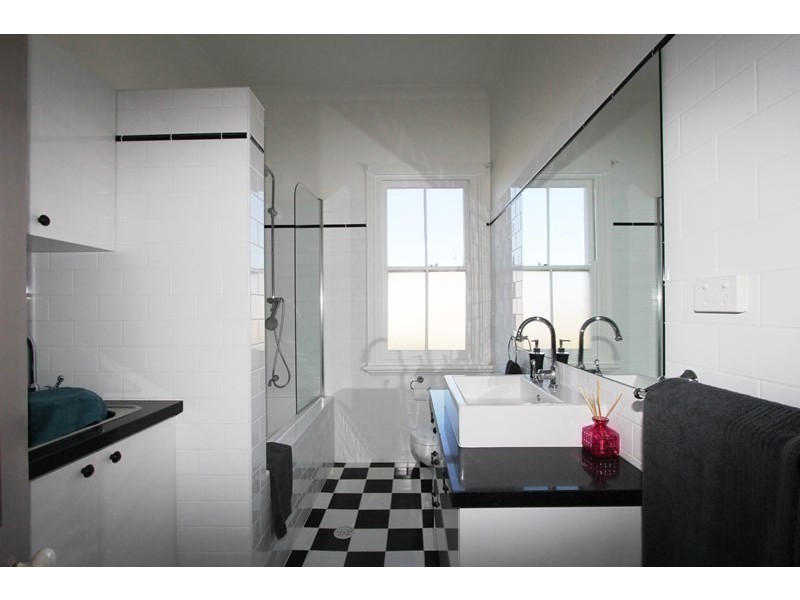 2 Victoria Parade, Goulburn NSW 2580