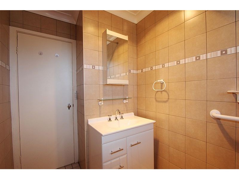 9 Gerathy Street, Goulburn NSW 2580