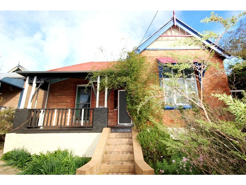 136 Clinton Street, Goulburn NSW 2580