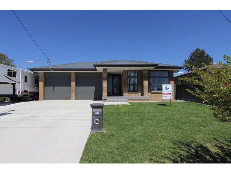 21 Gourock Avenue, Goulburn NSW 2580