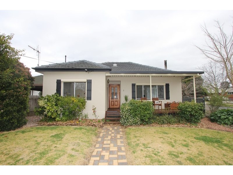 2 Knox Street, Goulburn NSW 2580