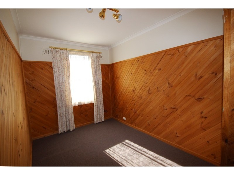 99 Hume Street, Goulburn NSW 2580