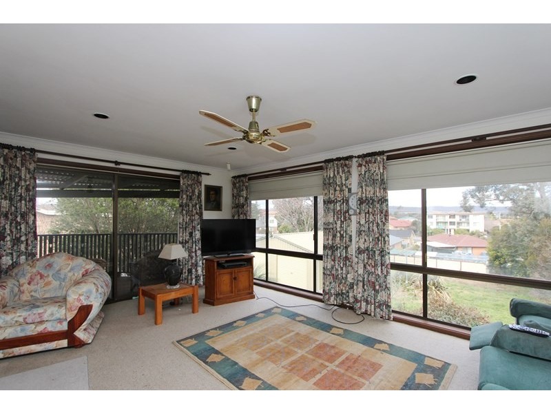 6 Komungla Crescent, Goulburn NSW 2580