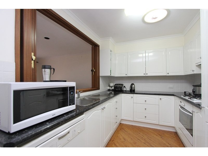 6 Komungla Crescent, Goulburn NSW 2580