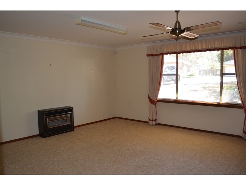 76 Cathcart Street, Goulburn NSW 2580