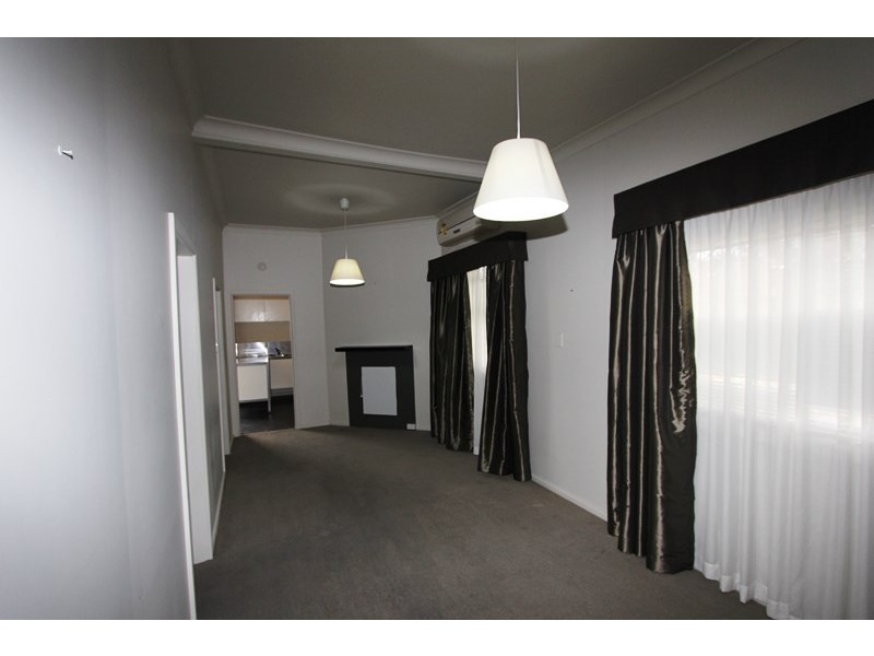 15 Addison Street, Goulburn NSW 2580