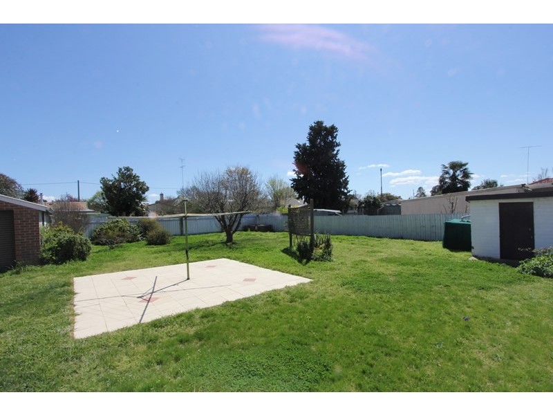 8 Wayo Street, Goulburn NSW 2580