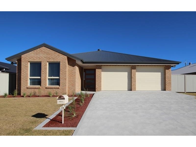 34 Monastery Drive, Goulburn NSW 2580