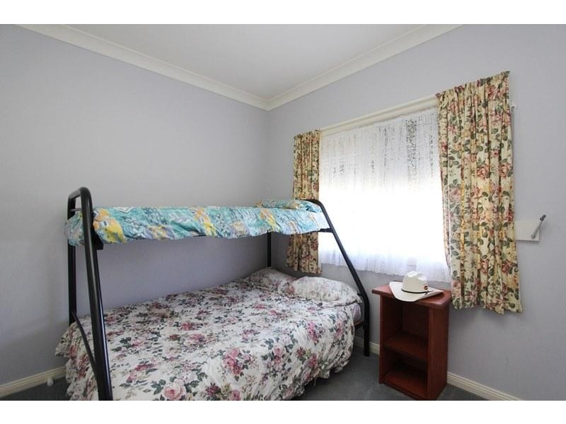 154 Clinton Street, Goulburn NSW 2580