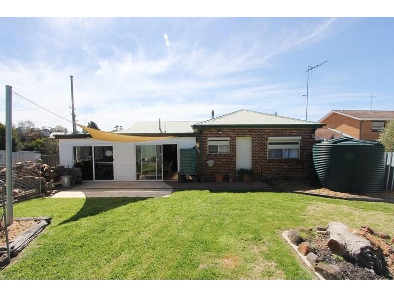 154 Clinton Street, Goulburn NSW 2580