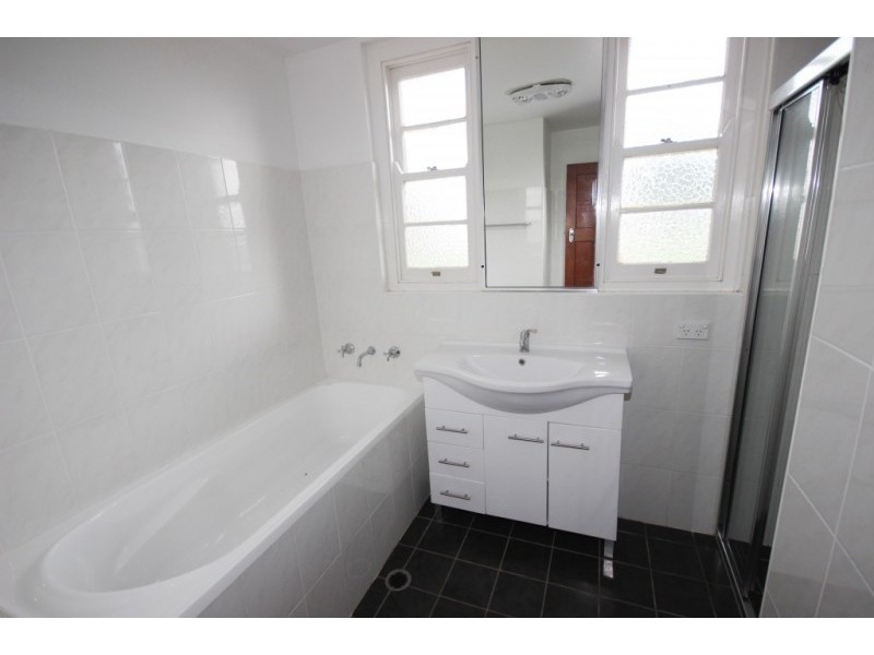 92 Queen Street, Goulburn NSW 2580