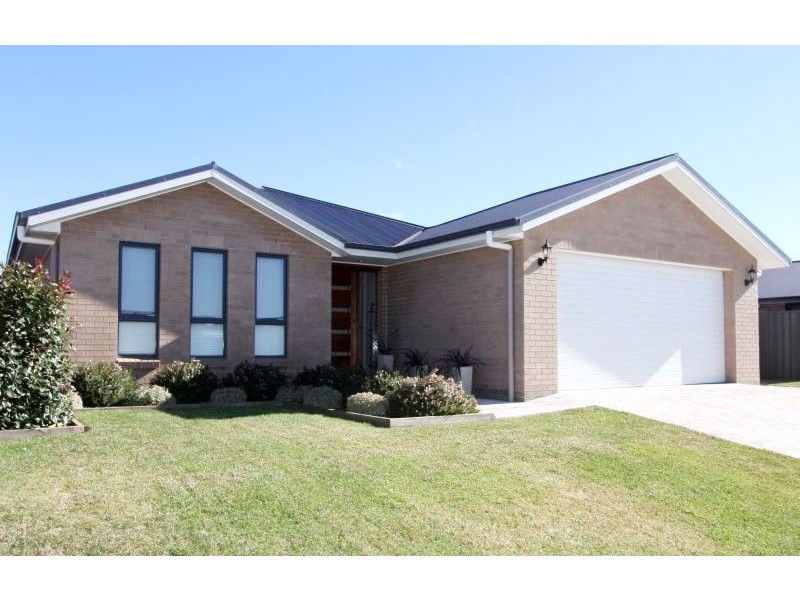 12 St Aubyn Road, Goulburn NSW 2580