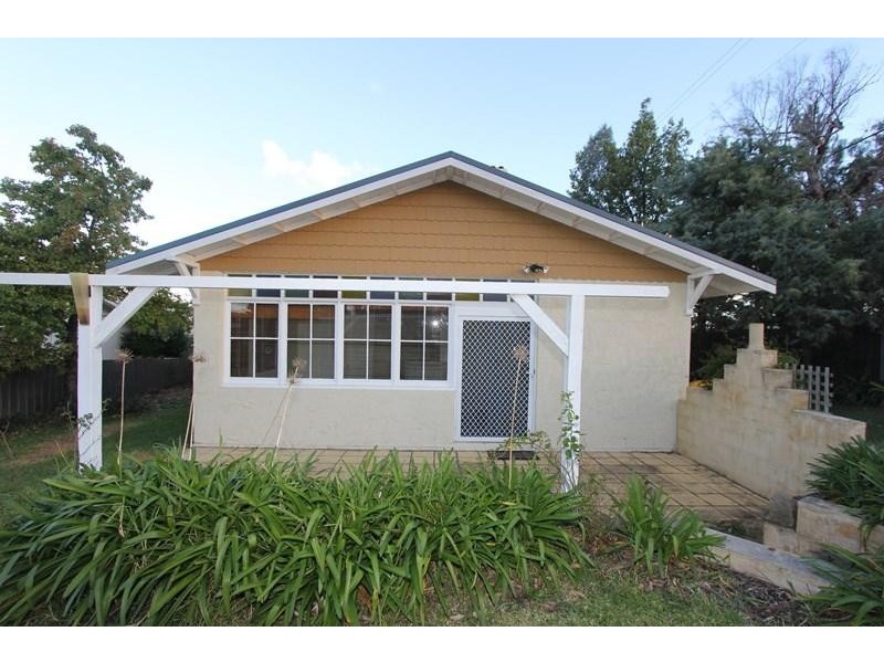 39 Buffalo Crescent, Goulburn NSW 2580