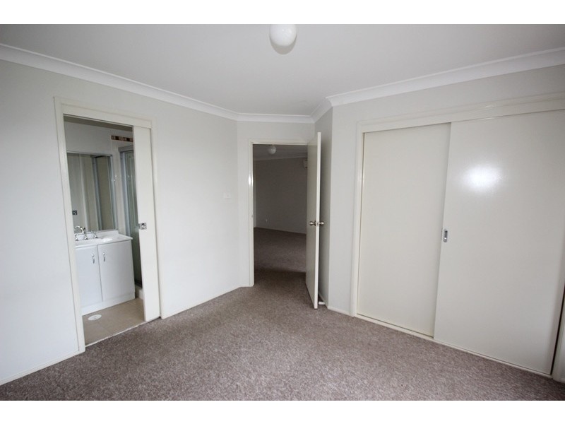 5 Cahill Place, Goulburn NSW 2580