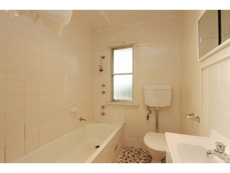 10 Chisholm Street, Goulburn NSW 2580