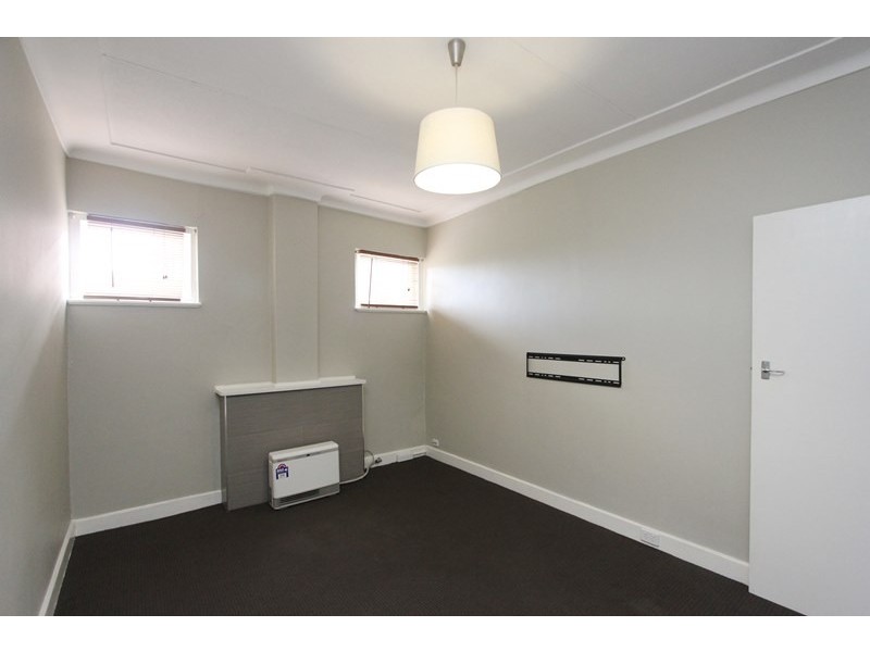 86 Lagoon Street, Goulburn NSW 2580