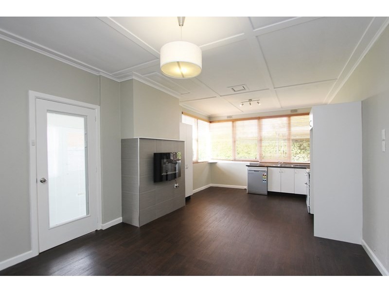 86 Lagoon Street, Goulburn NSW 2580