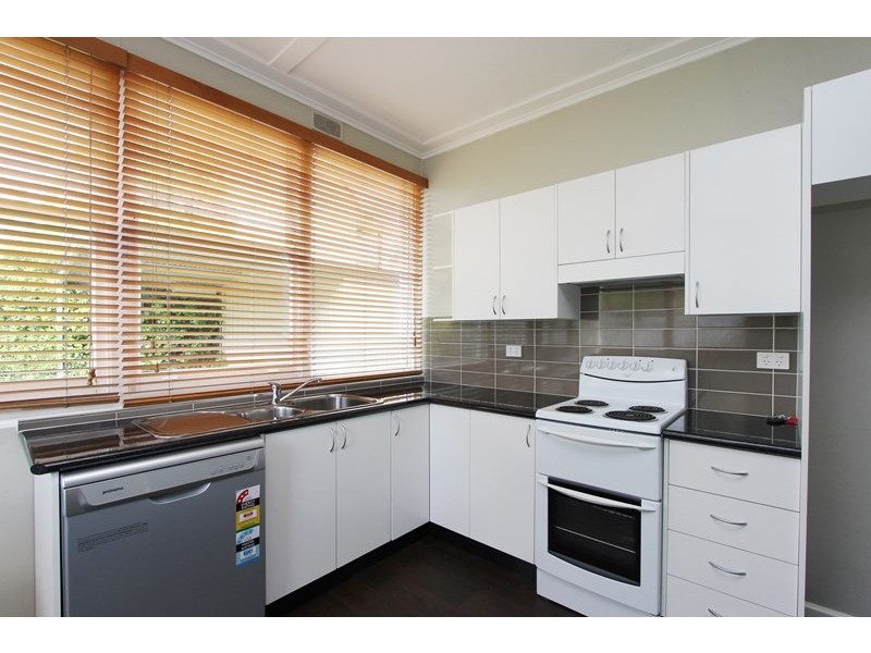 86 Lagoon Street, Goulburn NSW 2580