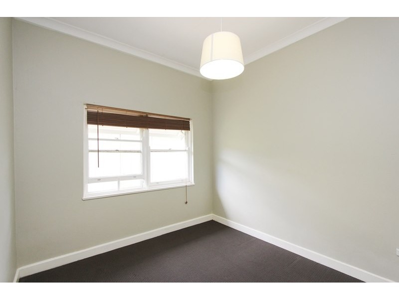 86 Lagoon Street, Goulburn NSW 2580