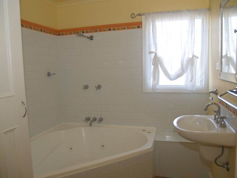 60 Coromandel Street, Goulburn NSW 2580