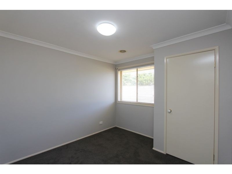 28 Crestwood Drive, Goulburn NSW 2580